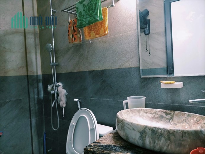 Bán căn nhà 69m2 phố Nghi Tàm, Tây Hồ Gara 2 Ô tô Kinh doanh tốt 3.4 Tỷ