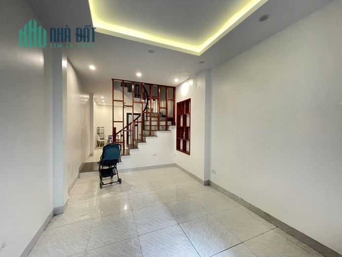 Bán nhà 69m2 phố Nghi Tàm, Tây Hồ Gara Ô tô Kinh doanh đỉnh 3.5 Tỷ