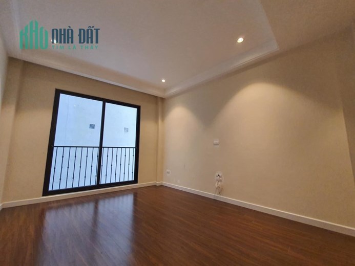 Bán nhà 68m2 phố Nghi Tàm, Tây Hồ Gara Ô tô Kinh doanh đắc địa 3.5 Tỷ