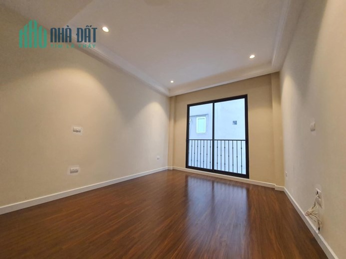 Bán nhà 65m2 phố Nghi Tàm, Tây Hồ Gara 2 Ô tô Kinh doanh đỉnh cao 3.2 Tỷ