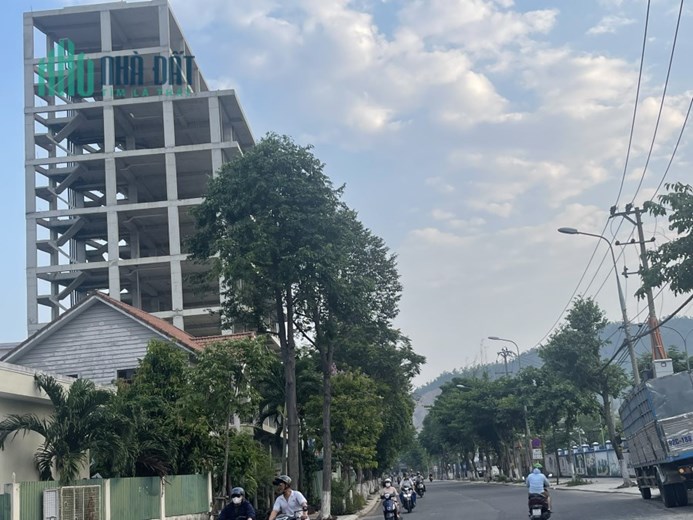 Sập hầm Bán nhà 2 tầng 2 mặt tiền Lạc Long Quân - Liên Chiểu - Đà Nẵng