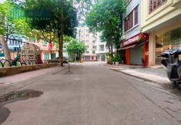 62m 5 Tầng Mặt Tiền 5m Phân Lô View Công Viên Phố Đặng Thùy Trâm Cầu Giấy. Vỉa Hè Đá Bóng Kinh