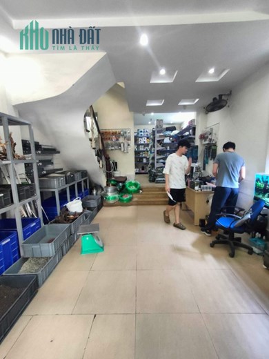 110m Giá Giao Dịch Hơn 11 Tỷ Phố Hoàng Quốc Việt Trung Tâm Cầu Giấy. Ô Tô Tải Đỗ Cửa. Kinh Doanh