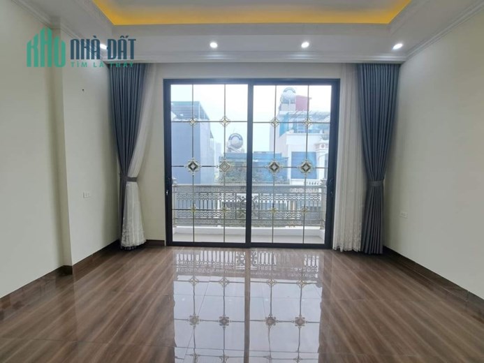 Bán gấp 7 Tầng Thang Máy Kinh Doanh Văn Phòng, spa 10 tỷ Hơn KĐT Vạn Phúc
