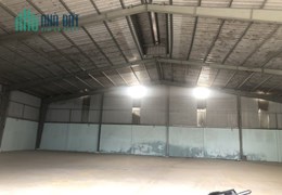 Xưởng cao đẹp có văn phòng, xây kiên cố lắp được cẩu Trục