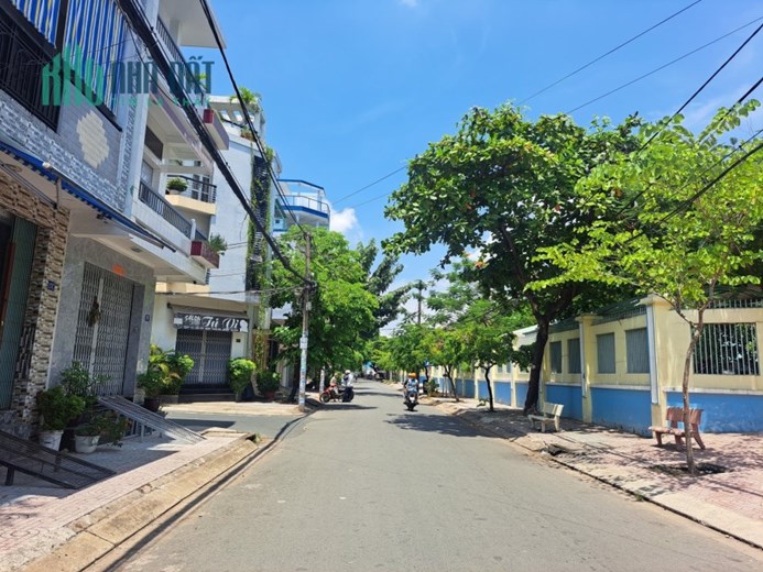SIÊU NGON - MẶT TIỀN KINH DOANH P5 - QUẬN 8 - NHÀ MỚI ĐẸP - 3 TẤM CHỈ 7.9 TỶ