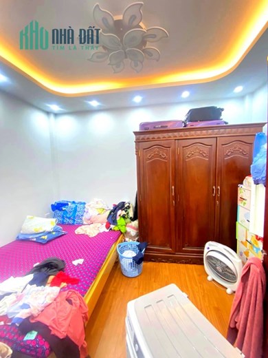 Nhà mới phố Trung Liệt, Đống Đa, 41 x 5 tầng, kinh doanh, ô tô vào nhà, gần phố, ở luôn.