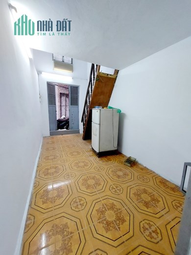 BÁN NHÀ TRẦN KHÁT CHÂN, 20m2x 3T, MT3m, Ô TÔ ĐỖ CỔNG, LÔ GÓC, KINH DOANH, CHỈ NHỈNH 1 TỶ