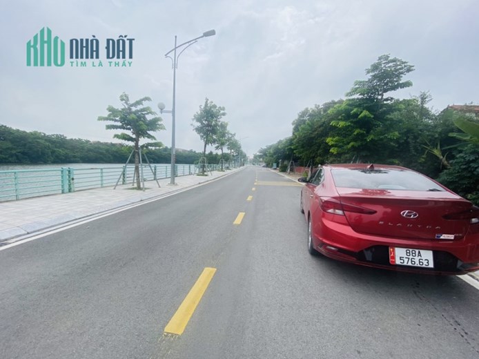 Cho thuê 140m2 đất view hồ Bảo Sơn, Liên Bảo, Vĩnh Yên 10tr/ tháng.Liên hệ: 0986.454.393