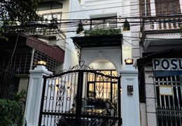 8.BÁN NHÀ ĐỘC LẬP 4 TẦNG MỚI ĐẸP NGAY NGÃ 4 CƠ ĐIỆN