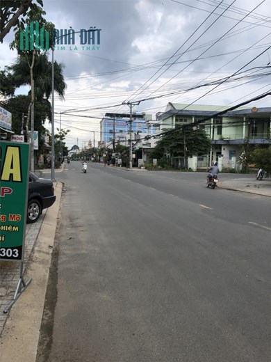 Bán Đất Tặng Ngay Căn Nhà mặt tiền đường Âu Cơ - Giá siêu rẻ