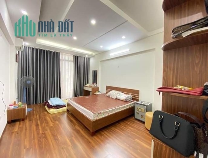 Bán đất tặng nhà 4T ở ngay Trần Duy Hưng, ngõ nông, ô tô 60m x 11.75 tỷ