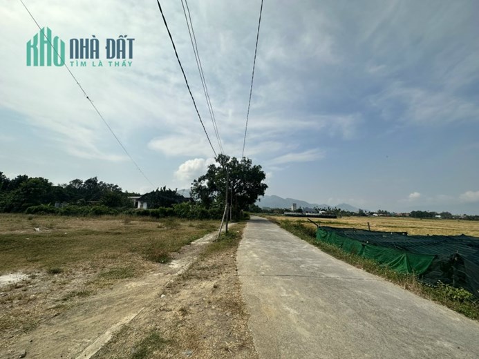 CHÍNH CHỦ CẦN BÁN LÔ ĐẤT VỊ TRÍ ĐẸP TẠI KHÁNH HÒA