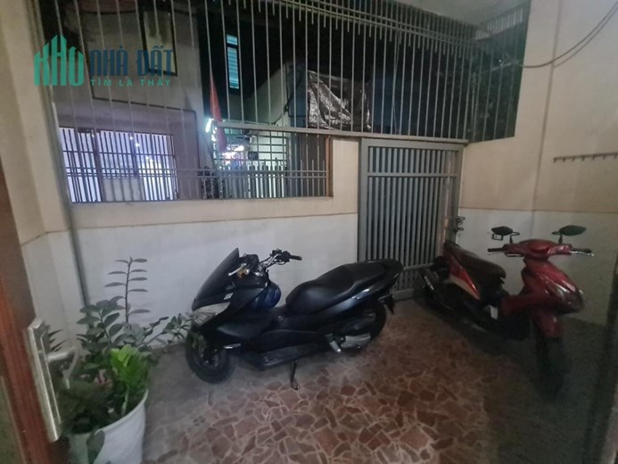 Tôi cần bán nhà MỄ TRÌ PHỐ - NHÀ ĐẸP Ở NGAY - TIỆN ÍCH NGẬP TRÀN - NGÕ THÔNG - SỔ ĐẸP NỞ HẬU