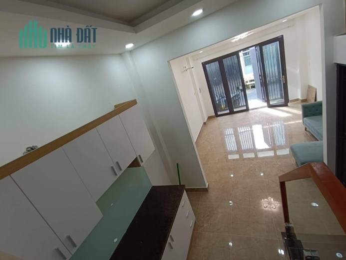 Bán gấp hẻm 6m Thoại Ngọc hầu quận  4 x 9m x 2T chỉ 4.5 tỷ TL