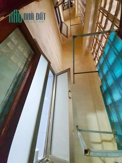 Bán nhà phố Trần Quang Diệu, vỉa hè phân lô ô tô, DT 60m2 x  5 Tầng, MT6m