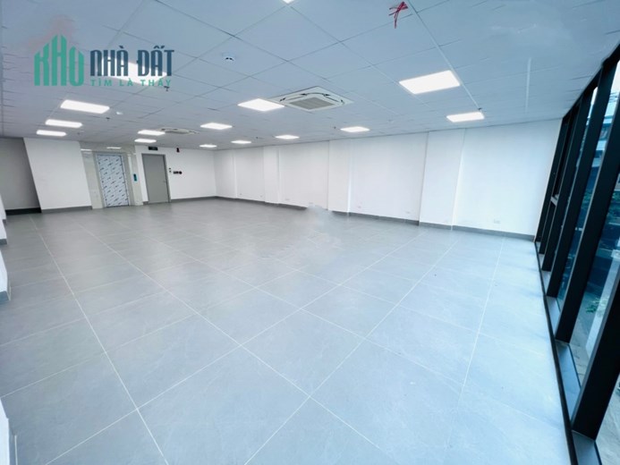 Chào thuê tòa nhà 150m*8 tầng phố Trần Thái Tông, giá hợp lý sẵn bàn giao tới khách hàng.