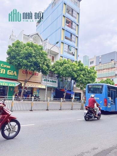 Bán gấp nhà hẻm 8m sát MT lũy Bán Bích quận Tân phú 4,3 x 13m chỉ 5.2 TL
