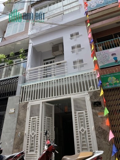 BÁN  NHÀ 3 TẦNG HOÀNG THÚC TRÂM SAU LƯNG TRƯỜNG NÚI THÀNH GIÁ RẺ NHẤT THỊ TRƯỜNG CHỈ 3,7 TỶ