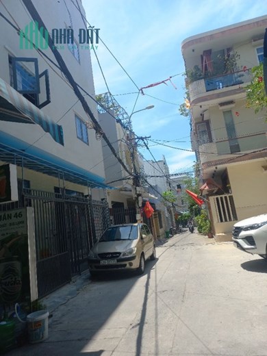 BÁN  NHÀ 3 TẦNG HOÀNG THÚC TRÂM SAU LƯNG TRƯỜNG NÚI THÀNH GIÁ RẺ NHẤT THỊ TRƯỜNG CHỈ 3,7 TỶ