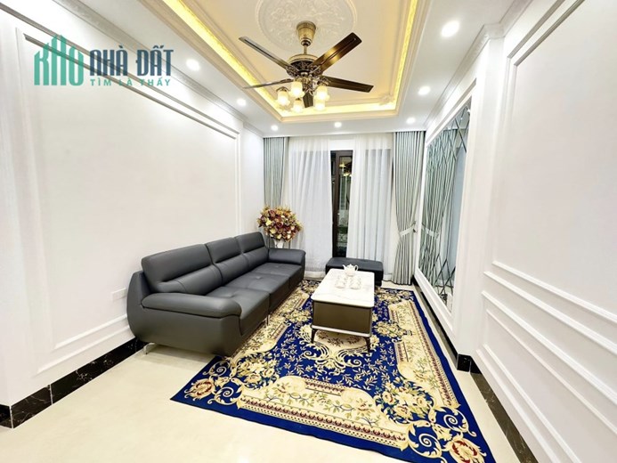 Bán nhà phố Nguyễn An Ninh, Hoàng Mai 38m, 5 tầng. Giá: 4.5 tỷ
