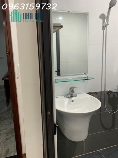 BÁN NHÀ PHỐ NHÂN HÒA 30M2 5 TẦNG BA GÁC QUA NHÀ NHỈNH 2 TỶ