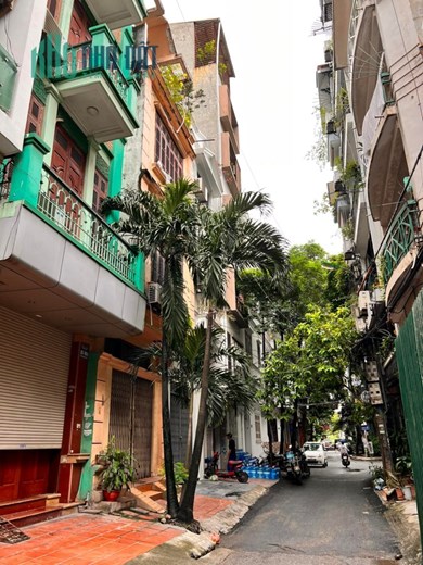 BÁN NHÀ HOÀNG CẦU, ĐỐNG ĐA, 80M, 5T, MT 6.5M, PHÂN LÔ, OTÔ TRÁNH, KINH DOANH, NHỈNH 20 TỶ,