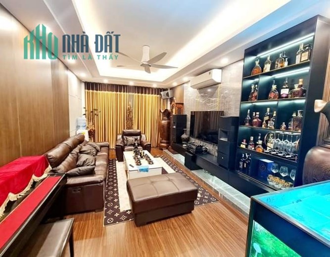 Mặt phố Đặng Thùy Trâm - Hoàng Quốc Việt 74m x 6T x 29 tỷ, vỉa hè, kinh doanh vô địch