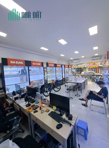 Nhà  kề Trường Chinh, Tân Bình, nhỉnh 10 tỷ, Siêu phẩm giữa Sài Gòn