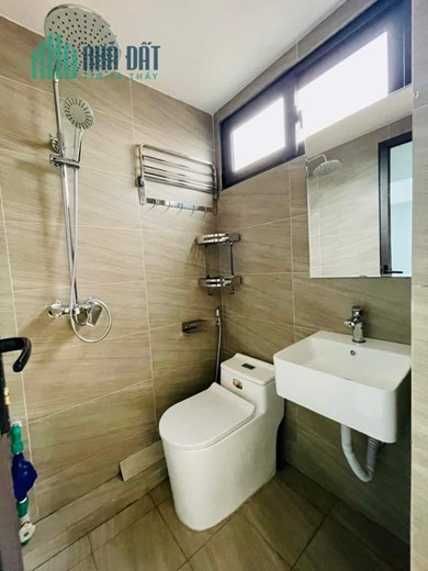TRUNG TÂM ĐỐNG ĐA, PHỐ PHƯƠNG MAI 55M, 8T, MT 5M, THANG MÁY, LÔ GÓC, DOANH THU 80 TRIỆU, THÁNG, CHỈ