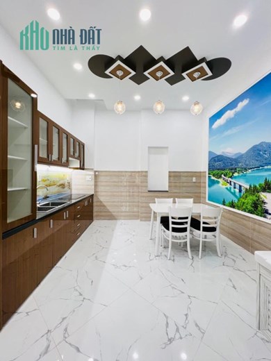 BÁN GẤP NHÀ HẺM XE TẢI TRÁNH NGUYỄN VĂN LINH, BÌNH THUẬN, 2 TẦNG, RỘNG 4.5M BỀ THẾ  CHỈ 8 TỶ NHỈNH
