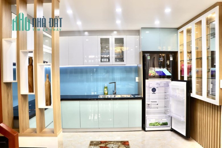 BÁN GẤP NHÀ HẺM XE TẢI TRÁNH NGUYỄN VĂN LINH, BÌNH THUẬN, 2 TẦNG, RỘNG 4.5M BỀ THẾ  CHỈ 8 TỶ NHỈNH