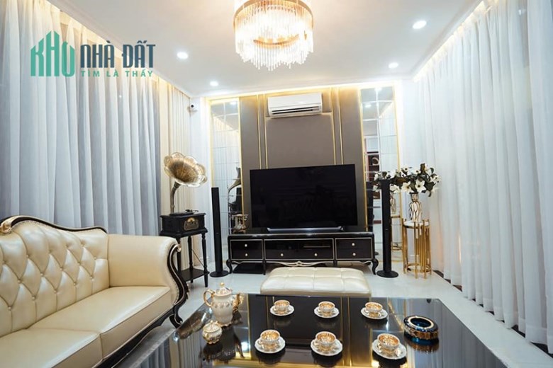 Bán gấp nhà phố Hoàng Văn Thái, Thanh Xuân 110m, 4 tầng, mt 6m. Giá: 14.5 tỷ