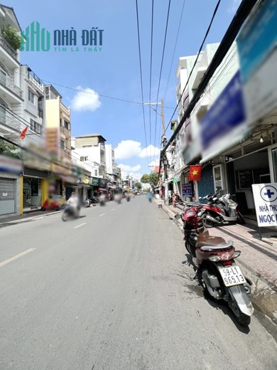 Nhà 5x13m nở hậu 3 tầng mặt tiền Hưng Phú P9Q8 - Giá 13.3 Tỷ