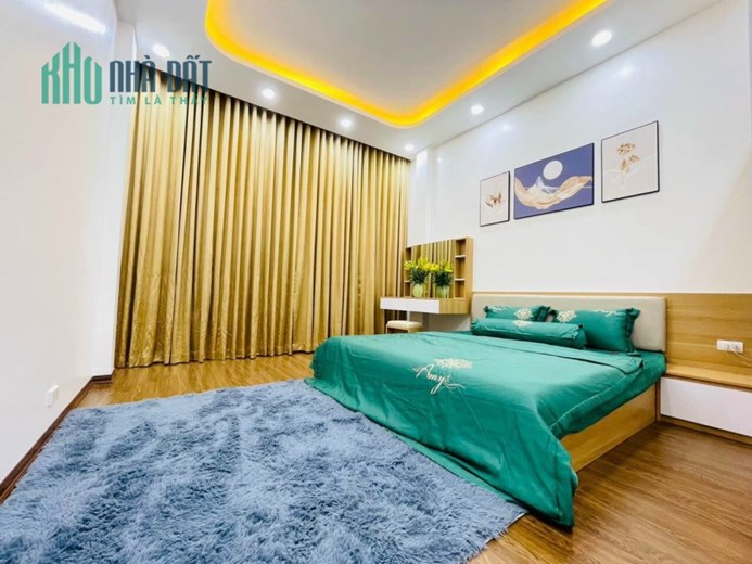 Bán nhà phố Võ Văn Dũng, Đống Đa 65m, mt 4.5m. Giá: 14.7 tỷ