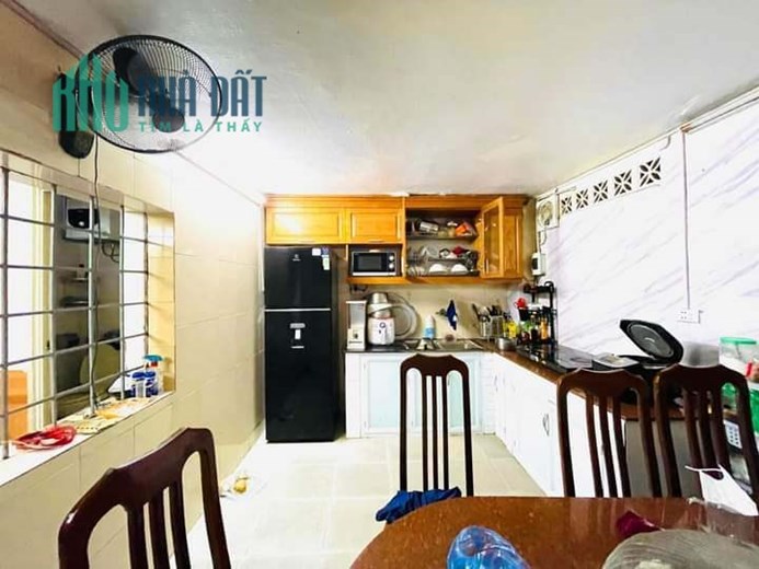 Bán Nhà Đường Láng 47m2 x 4 tầng , căn góc 3 mặt thoáng , ô tô 5 tạ đỗ cửa , 4 phòng ngủ , giá có