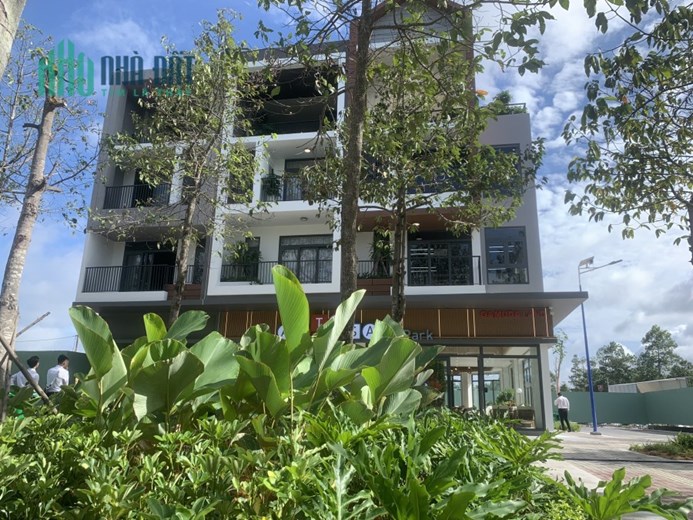 NHÀ PHỐ THƯƠNG MẠI ARTISAN PARK SIÊU PHẨM NGAY TRUNG TÂM THÀNH PHỐ MỚI BÌNH DƯƠNG