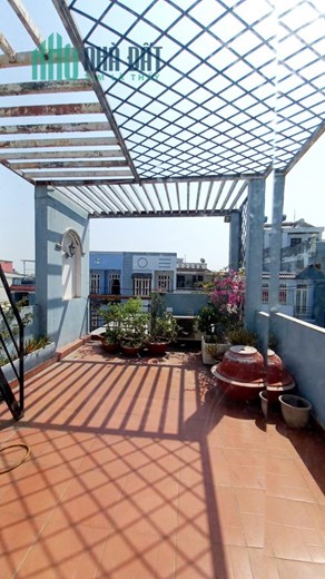 100m2 sổ vuông 3 tầng hoàn công chuẩn chỉnh hẻm xe hơi HTP Nhà Bè