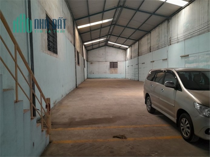 xưởng cao đẹp 600m2, xe Cont 40F 24h, sẵn điện 3fa, văn phòng