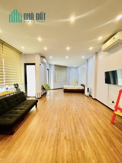 ⚜️ Bán nhà Mặt Phố Nguyễn Trường Tộ, Ba Đình 120m2 C4 MT 5.5m, Chỉ 65 Tỷ ⚜️
