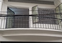 Chính chủ cần cho thuê nhà nguyên căn , TC trệt + hai lầu là xấp xỉ 180 m2  ( trừ cầu thang),rộng