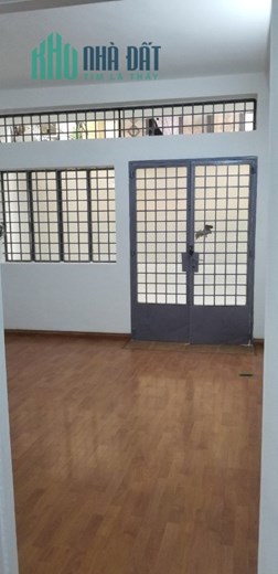 Chính chủ cần cho thuê nhà nguyên căn , TC trệt + hai lầu là xấp xỉ 180 m2  ( trừ cầu thang),rộng