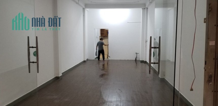 Chính chủ cần cho thuê nhà nguyên căn , TC trệt + hai lầu là xấp xỉ 180 m2  ( trừ cầu thang),rộng