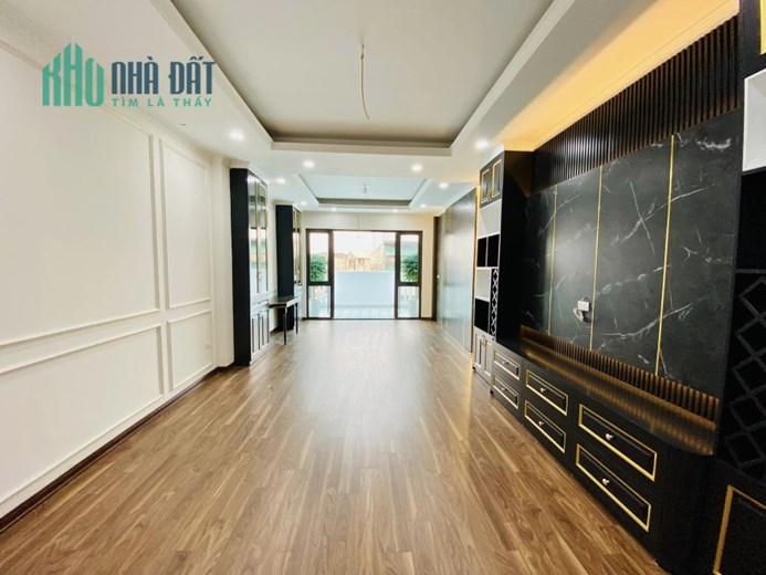 SIÊU PHẨM NHÀ PHÂN LÔ Ô TÔ TRÁNH - XÂY MỚI HIỆN ĐẠI CAO CẤP - KINH DOANH VĂN PHÒNG.