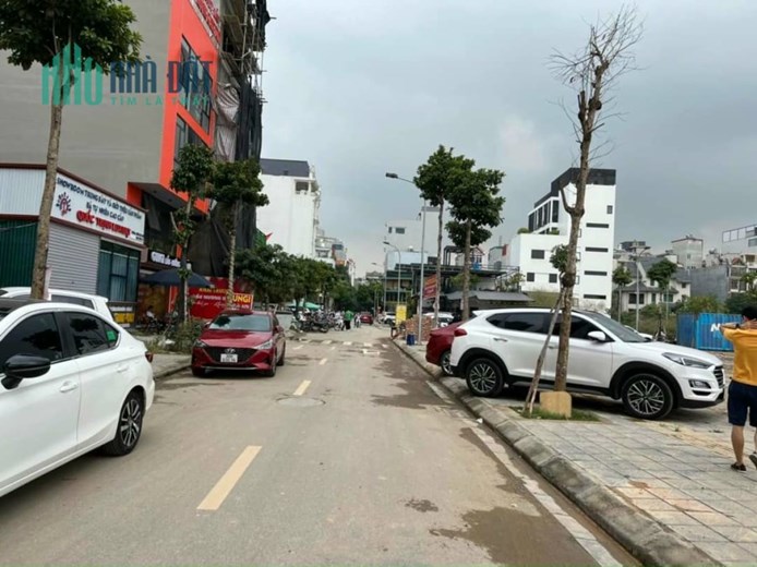 BÁN ĐẤT ĐẤU GIÁ X7 UY NỖ -VƯỜN ĐÀO- KHU VỰC VIP NHẤT QUẬN ĐÔNG ANH