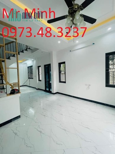 Nhỉnh 4 tỷ, có nhà Tân Mai, Hoàng Mai, 45m2, 2 mặt thoáng, ô tô đỗ cửa.