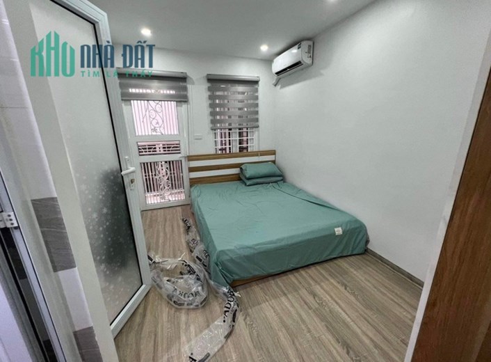 Bán nhà Nhân Hòa Nhân Chính 20m 4 tầng 2 ngủ mặt tiền 4.5m nhà đẹp ở ngay nhỉnh 2 tỷ lh 0817606560
