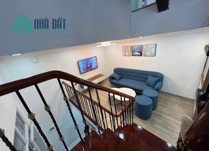 Bán nhà Nhân Hòa Nhân Chính 20m 4 tầng 2 ngủ mặt tiền 4.5m nhà đẹp ở ngay nhỉnh 2 tỷ lh 0817606560