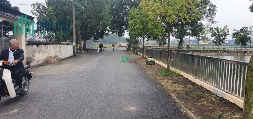 Bán 61.6m2 đất Kính Nỗ Uy Nỗ – Ô tô tránh View hồ cực thoáng mát