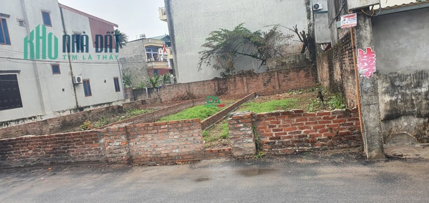 Bán 61.6m2 đất Kính Nỗ Uy Nỗ – Ô tô tránh View hồ cực thoáng mát